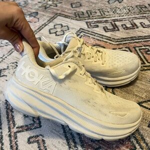 HOKA CLIFTON 9 Size 5